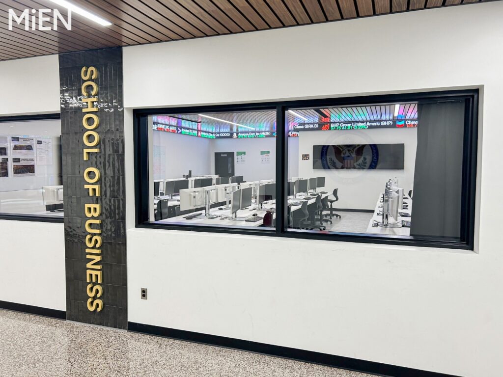 Commack High School’s Career-Oriented Bloomberg Financial Literacy Lab