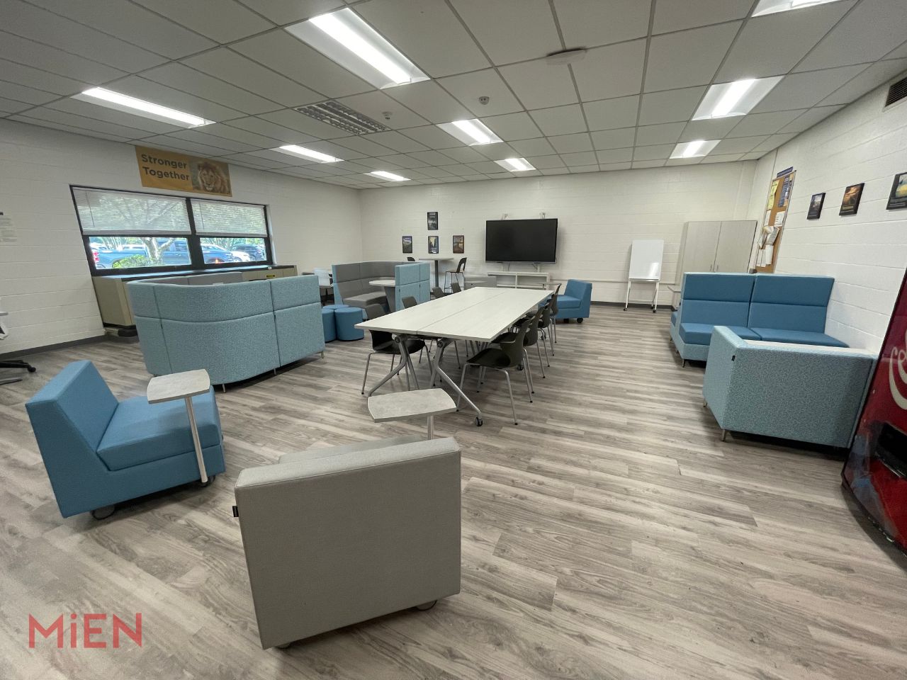 Kresson Elementary Modern Teachers' Lounge
