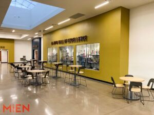La Joya Community High School Common Area