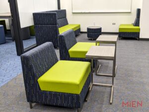 Lake Zurich High School Learning & Innovation Hub