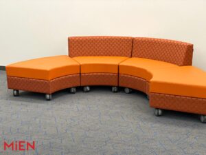 Lake Zurich High School Learning & Innovation Hub