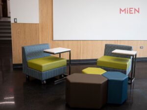 Lake Zurich High School Learning & Innovation Hub