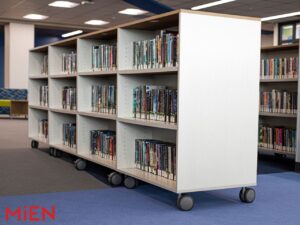 Lake Zurich High School Learning & Innovation Hub