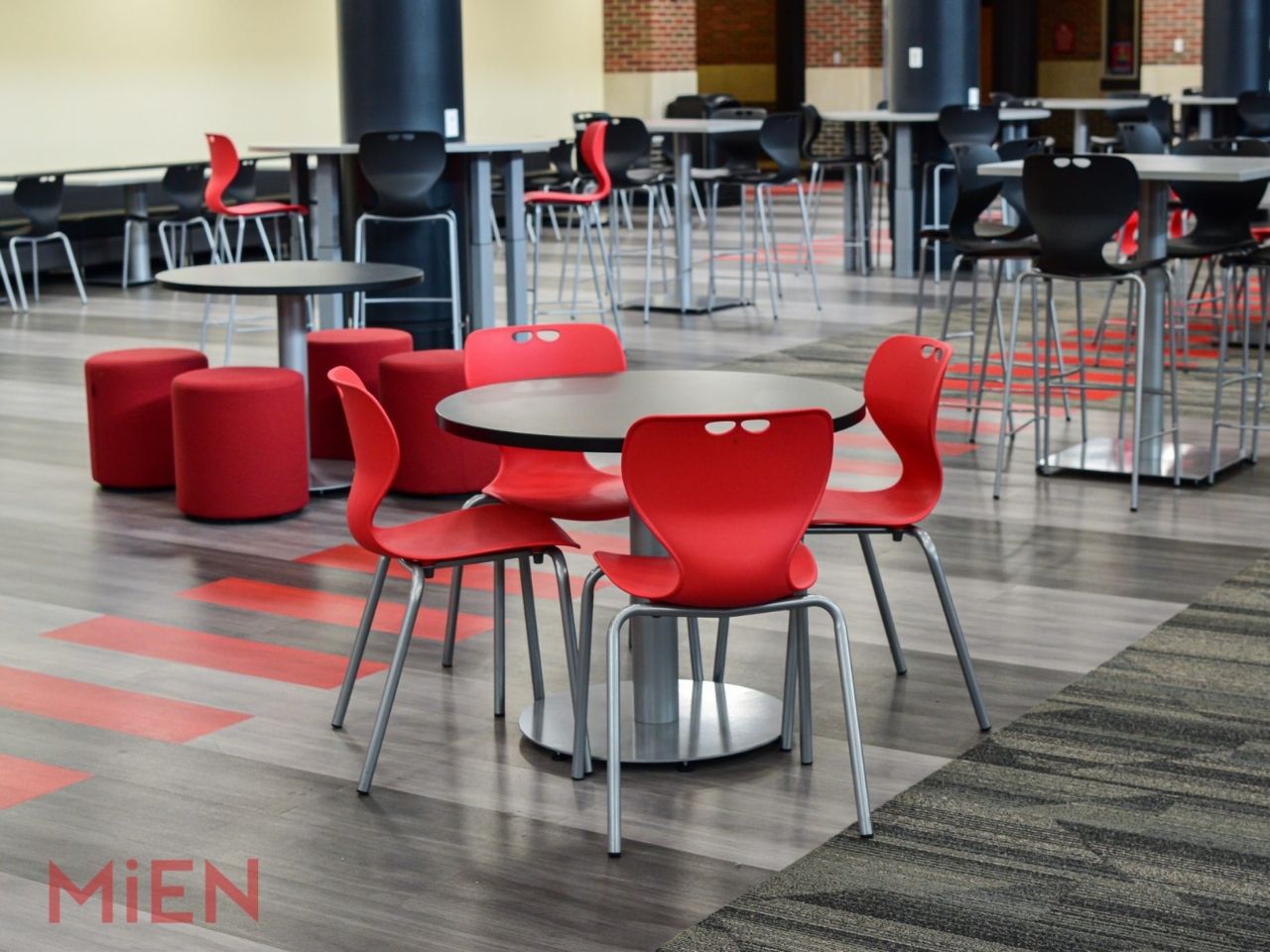 New Albany Collaborative Lounge Spaces