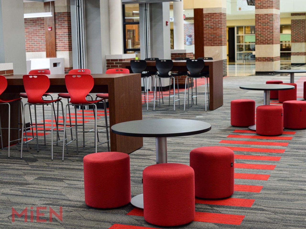 New Albany Collaborative Lounge Spaces