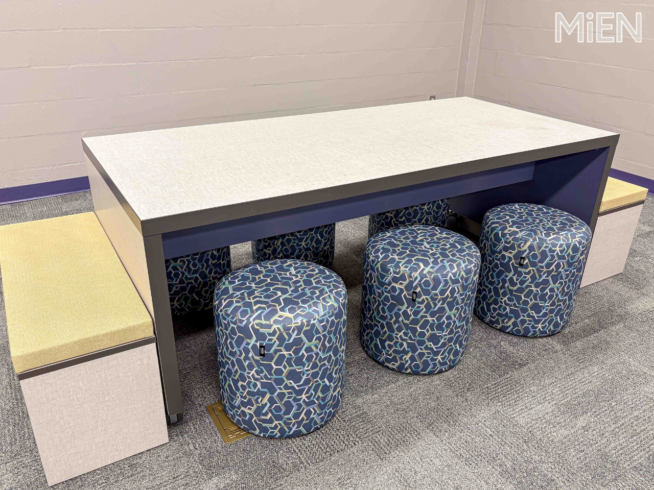 Riverview Elementary School Media Center